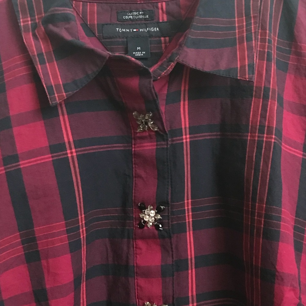 ‼️🔥HOT SALE🔥‼️Lady’s Tommy Hilfiger shirt
